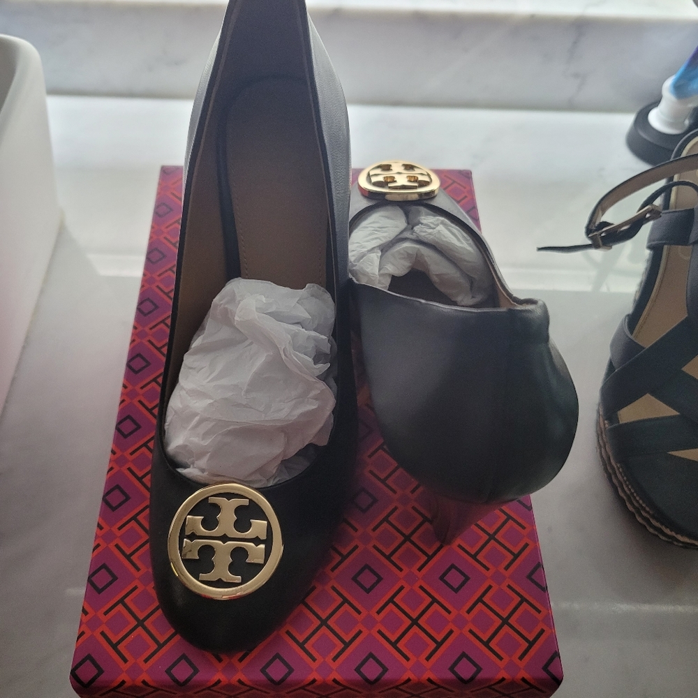 Authentic Tory Burch Benton Wedge